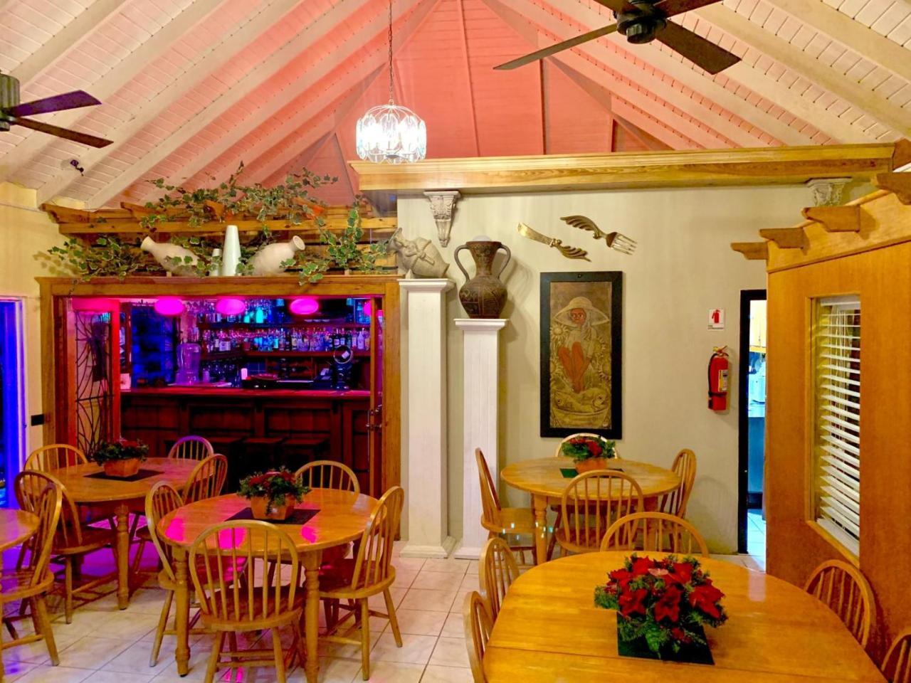 Seaview Inn バセテール エクステリア 写真